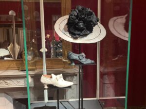 11 - fashion accessories