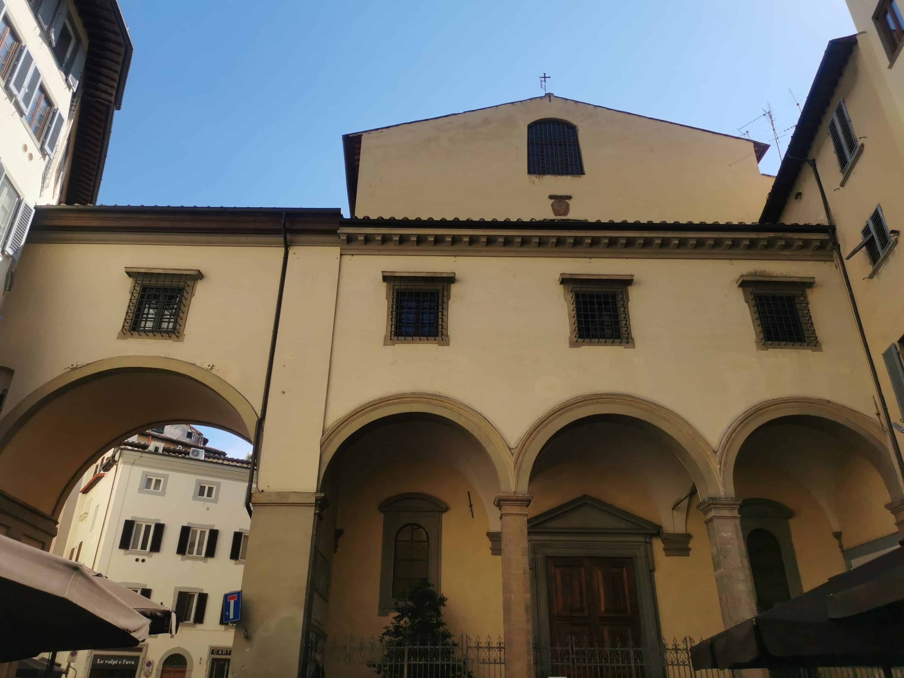Vasari corridor through Santa Felicita outside