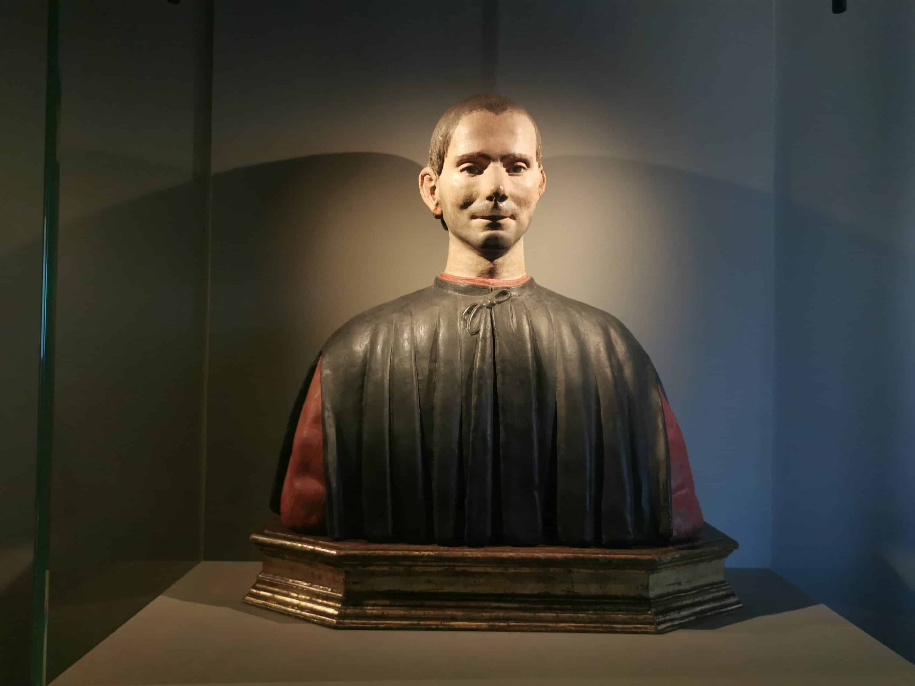 Machiavelli wooden bust - Machiavelli's Tour