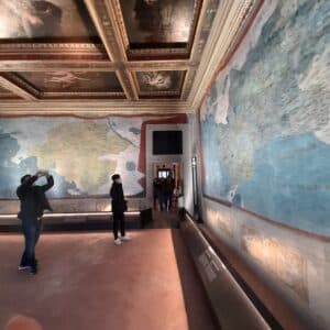 uffizi - sala-carte-geografiche